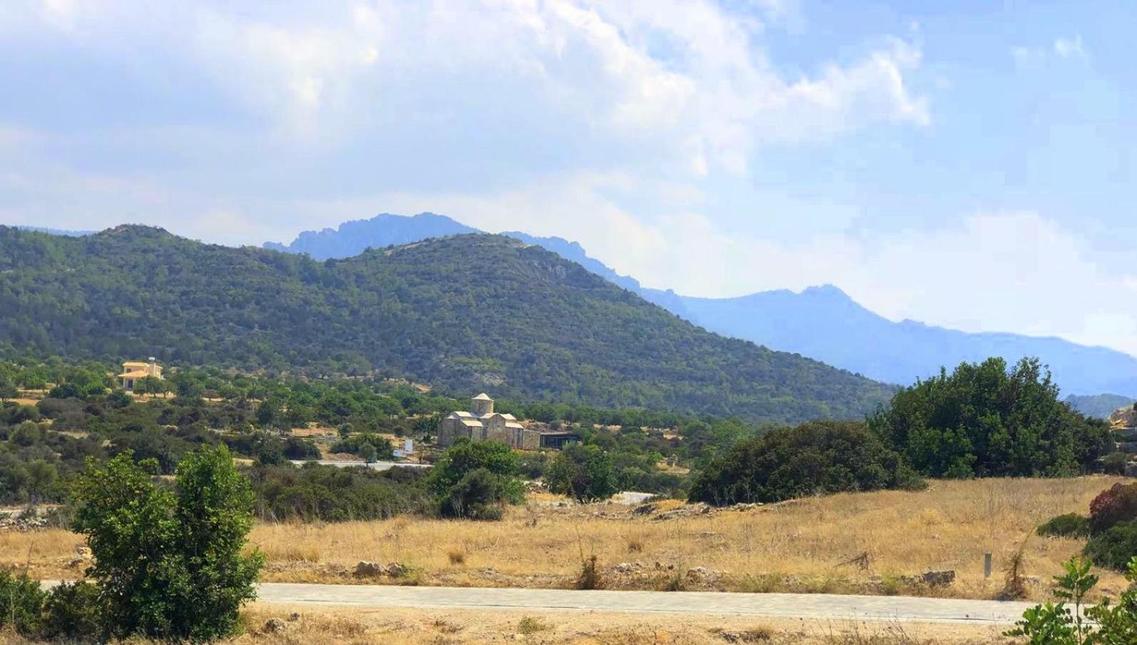 Zambak Holiday Village & Restaurant Superb Seafront Location ! Agios Georgios  Екстер'єр фото
