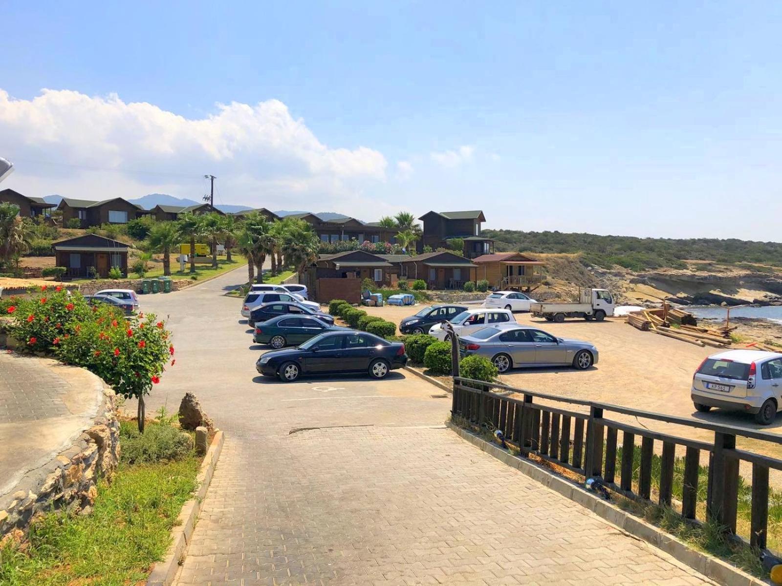 Zambak Holiday Village & Restaurant Superb Seafront Location ! Agios Georgios  Екстер'єр фото